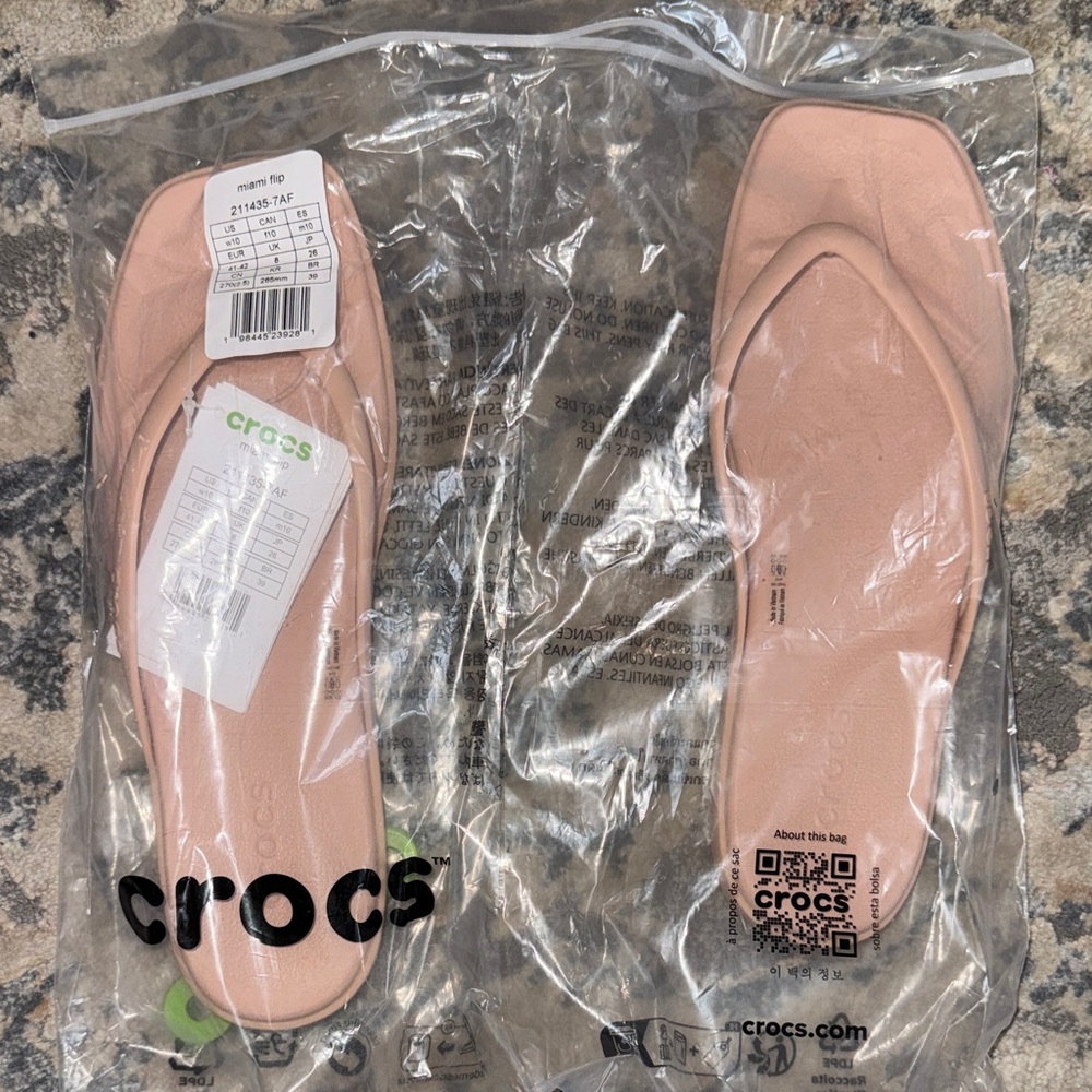 Crocs Miami Flip NWT